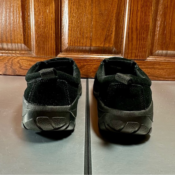 🐦🔥RedHead🐦🔥LIKE-NEW Women’s Black Slip-On Suede Clog Mules - Picture 4 of 7